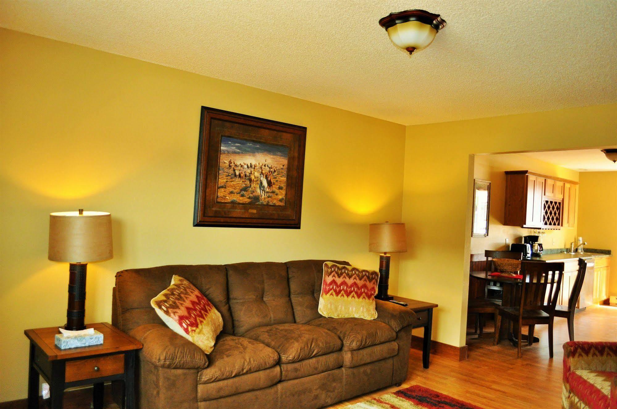 Yellowstone Condos & Suites Гардинер Экстерьер фото