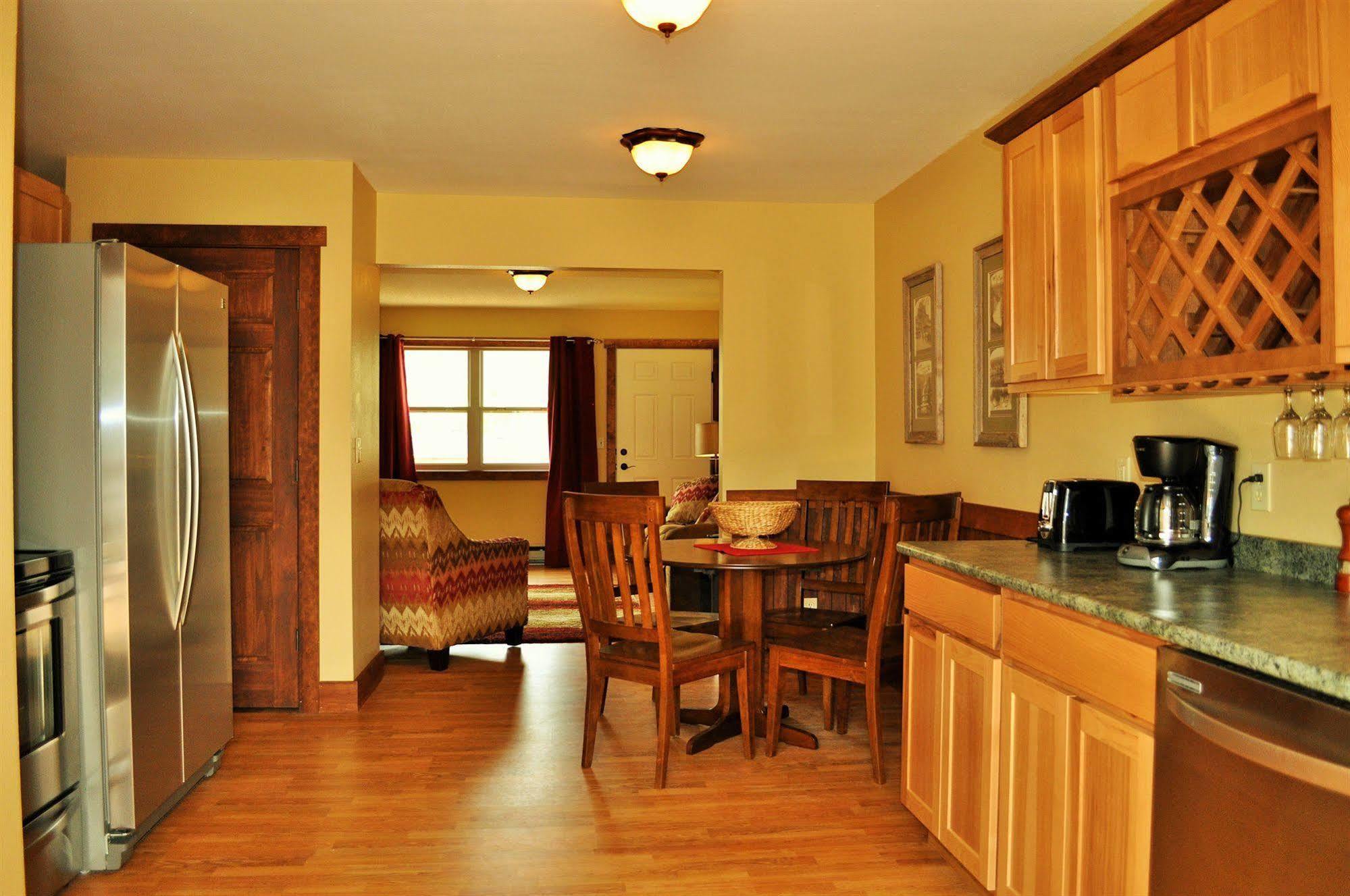Yellowstone Condos & Suites Гардинер Экстерьер фото