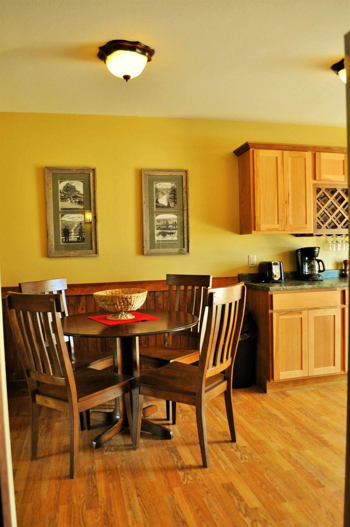 Yellowstone Condos & Suites Гардинер Экстерьер фото